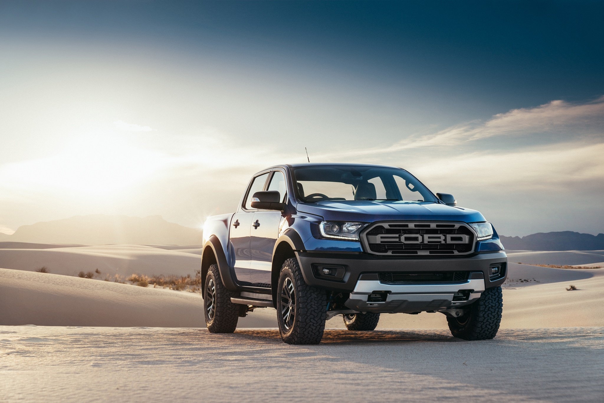 Ford Ranger Raptor 2019: 2.0L - 210 mã lực, hộp số tự động 10 cấp